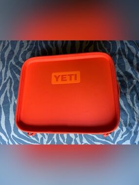Yeti Daytrip Lunchbox